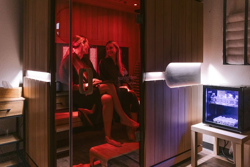 Stevens Point 212 Spa - Day Spa in Stevens Point