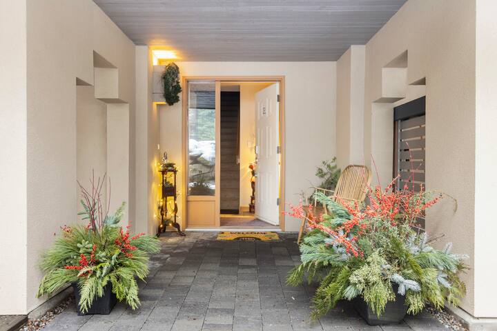 31 GlenEagle Whistler