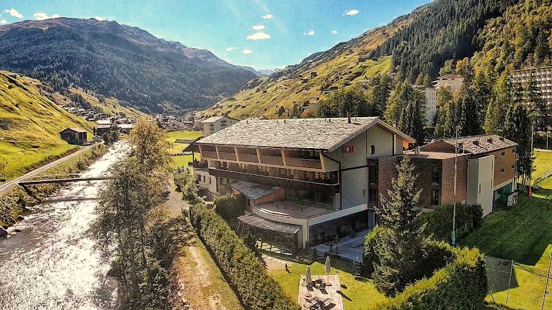 Vals 4 Stern Hotel Rovanada - Resort Spa in Vals
