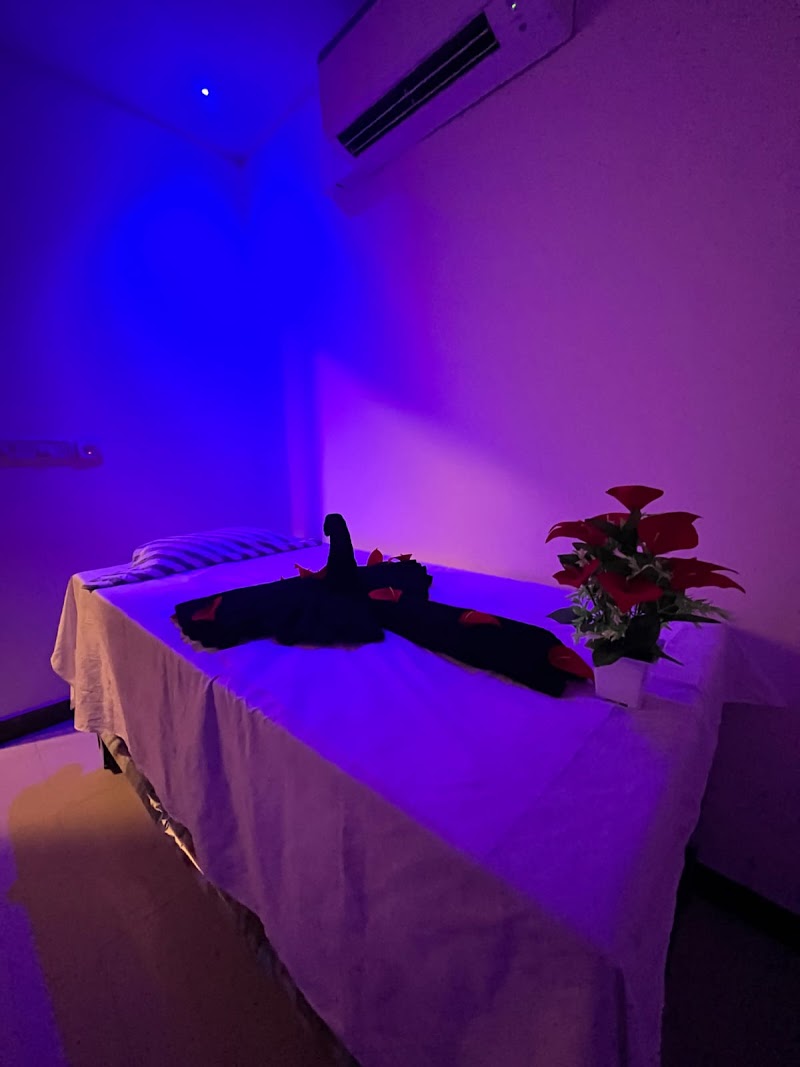 4M Salon and Spa | Best Thai Spa near me in Chennai | Massage center Spa in Chennai Best Luxury Spa Nearby Nungambakkam - Wellness Clinic in Chennai