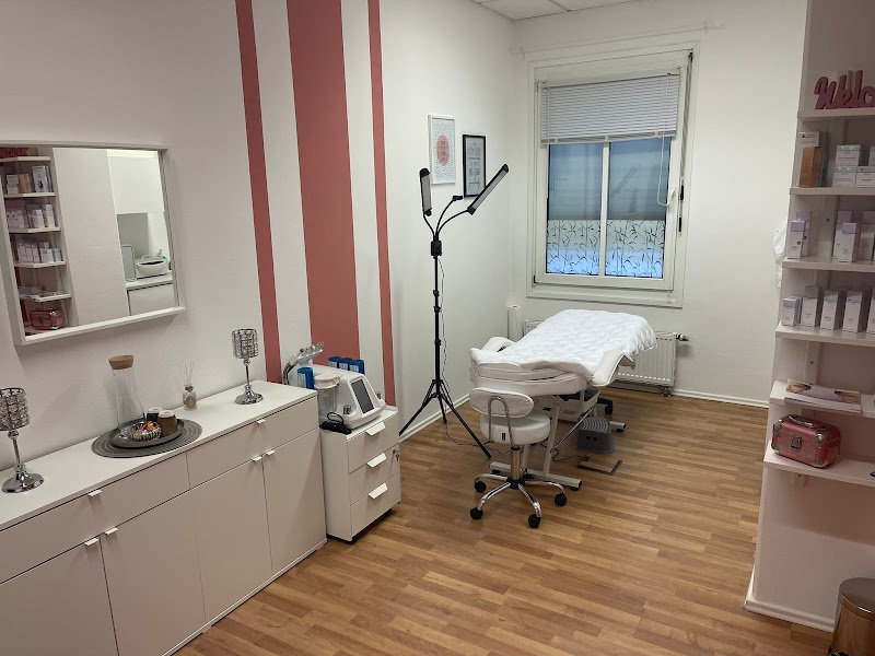 A.B.Cosmetics München - Day Spa in München