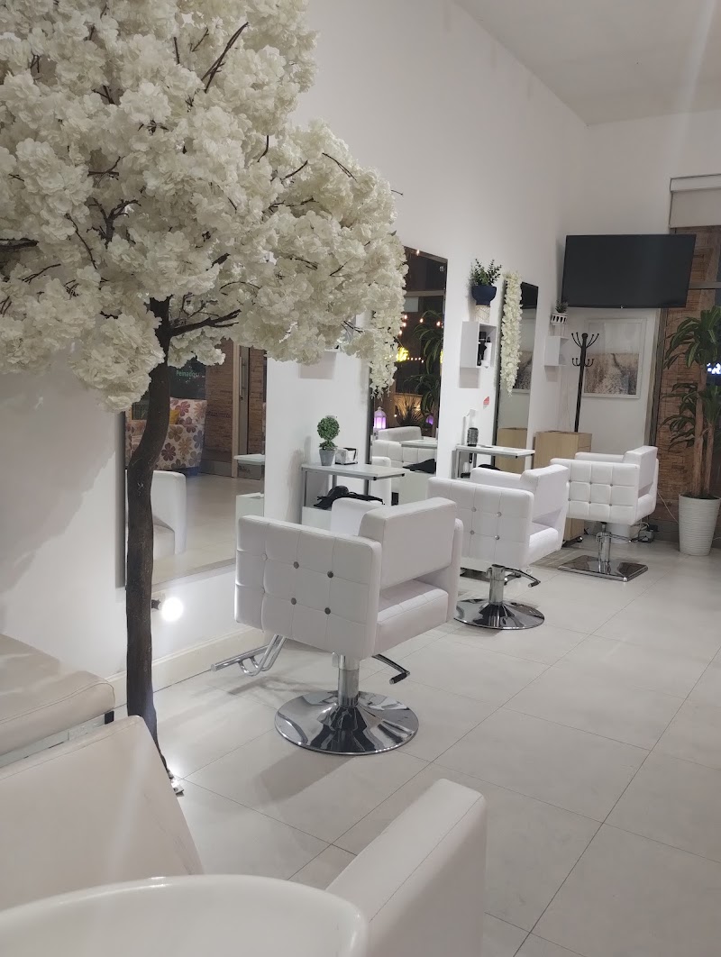 A V Y N A salon NR Hermosillo - Day Spa in Hermosillo