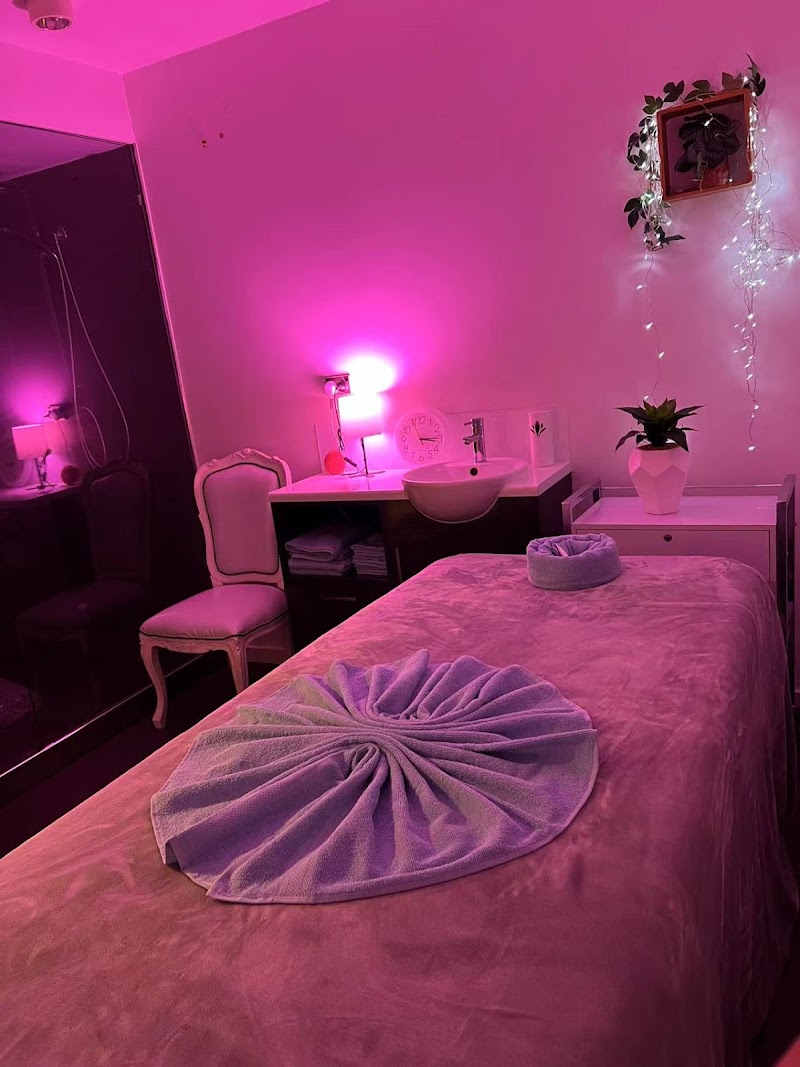 ABuzz Day Spa Annerley - Day Spa in Annerley