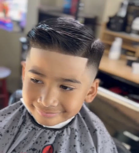 Accept the world barber Zentsuji - Day Spa in Zentsuji