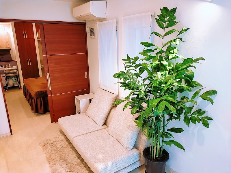 Acupuncture Salon Svaha Tokyo - Day Spa in Tokyo