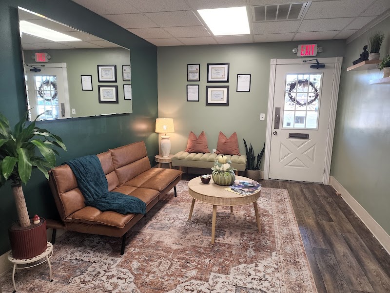 Adrianna Murchison-Licensed Massage Therapist Russellville - Wellness Retreat in Russellville