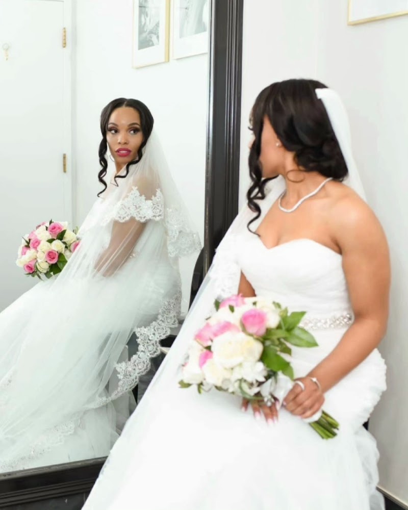 Age In Extravagance Oak Brook - Day Spa in Oak Brook