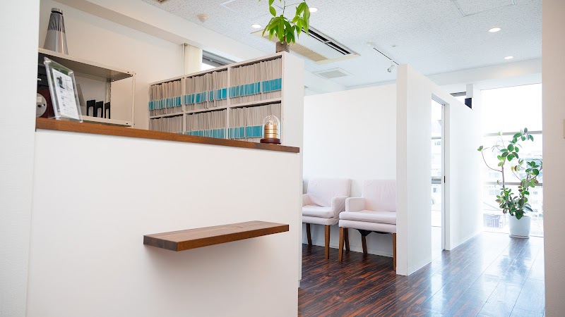 Akaho Small Chiropractic Clinic Dear Ako City - Day Spa in Ako City