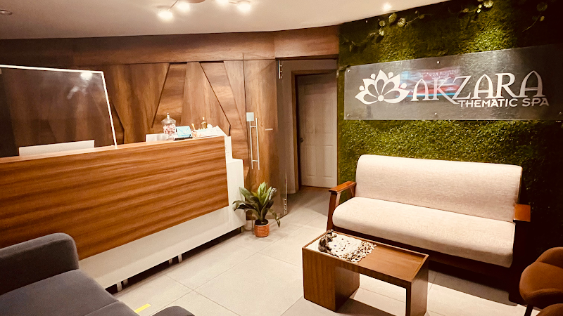 Akzará Thematic SPA in front of Kentucky Fried Chicken - Day Spa in in front of Kentucky Fried Chicken