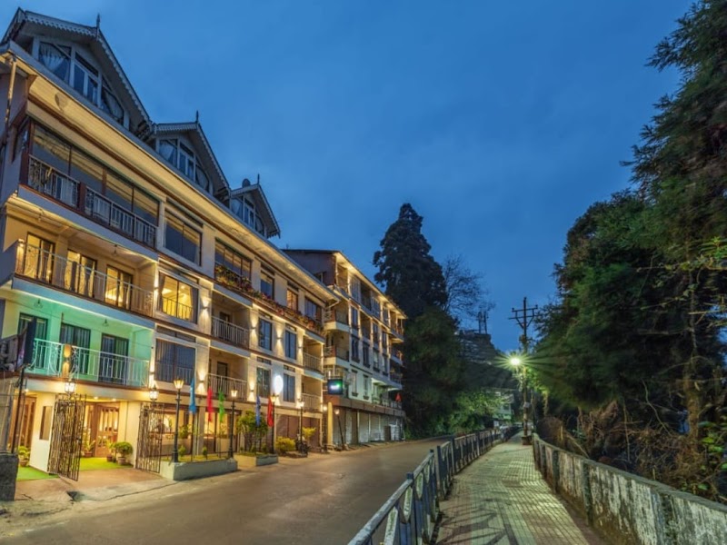 Alaya Heritage Resort Darjeeling - Resort Spa in Darjeeling