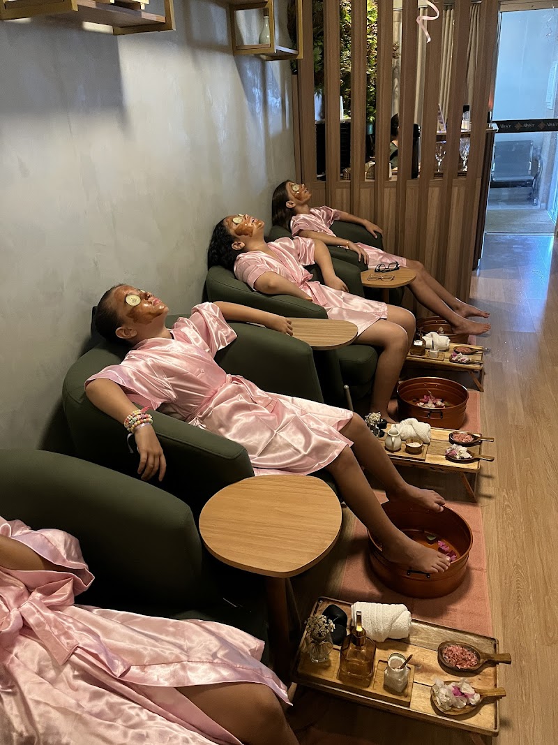 Alivier SPA | Massagem Relaxante | SPA em Palmas | Massagem para aliviar dor | Estética e SPA | Head SPA - Day Spa in Palmas