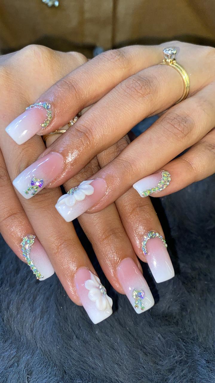 Allure nails Delhi photo