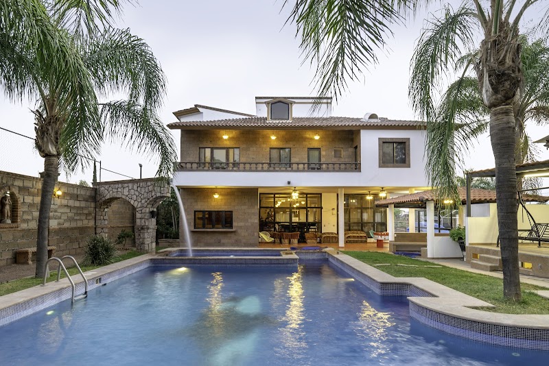 Alondra | León photo