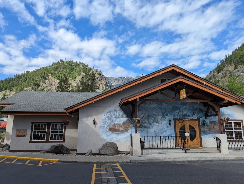 Alpine Spa at Icicle Village Resort Leavenworth - Resort Spa in Leavenworth