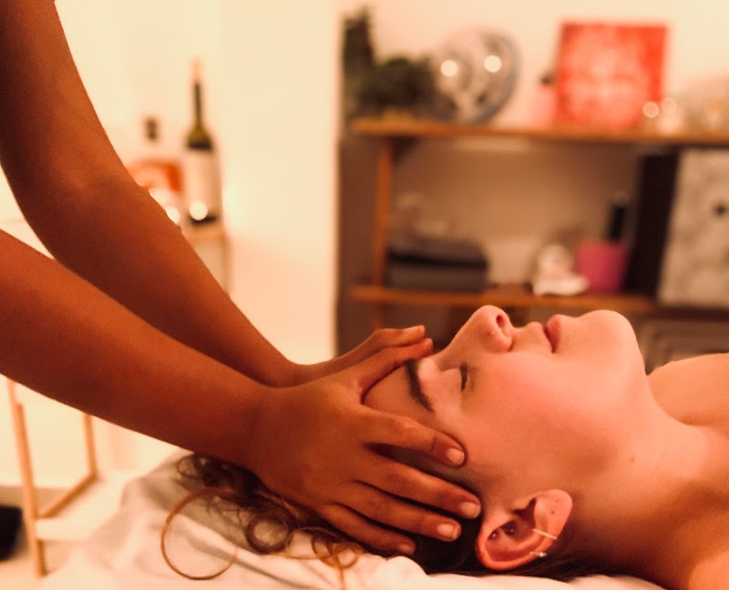 Amit Ashbal Massage Therapist - Pecan Shade Beit Yehoshua - Day Spa in Beit Yehoshua