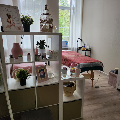 Andas masāžas telpa,skropstu pieaudzēšana,vakuums,RF Riga - Day Spa in Riga
