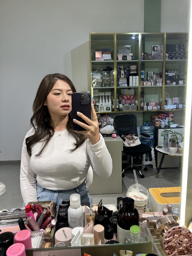 Anh Bùi Makeup Studio & Spa Quận Tân Phú - Day Spa in Quận Tân Phú