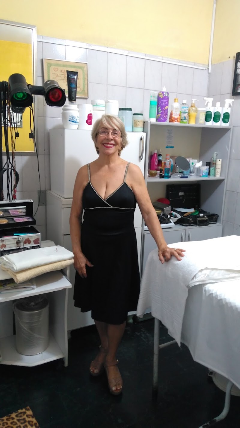 Anna Instituto de Beleza Jacareí - Day Spa in Jacareí