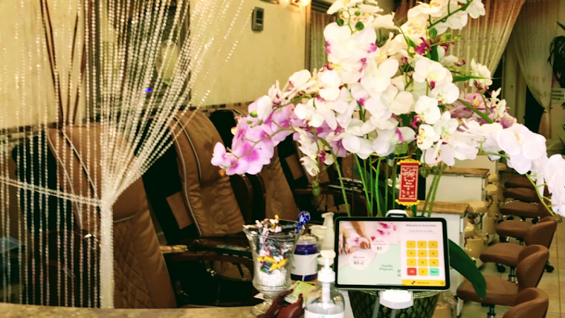 Anna's Nails Tempe - Day Spa in Tempe