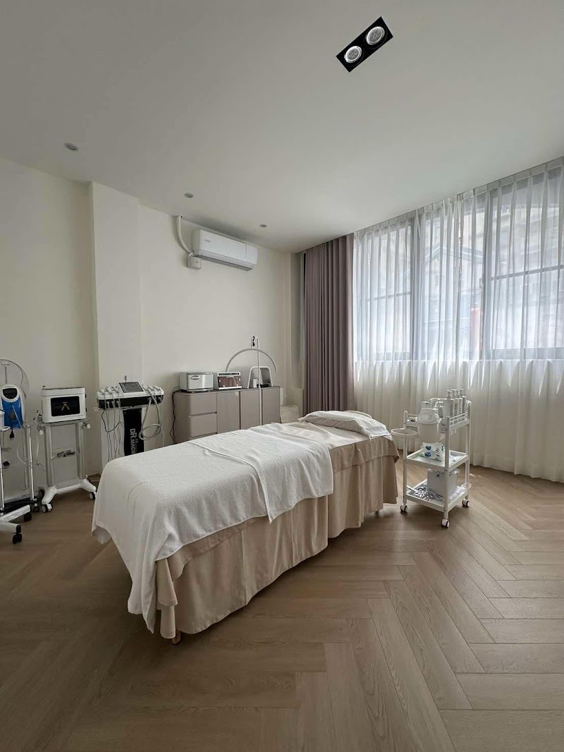 Antiya Professional Skin Management & Microblading Aesthetics Zhudong Township - Day Spa in Zhudong Township