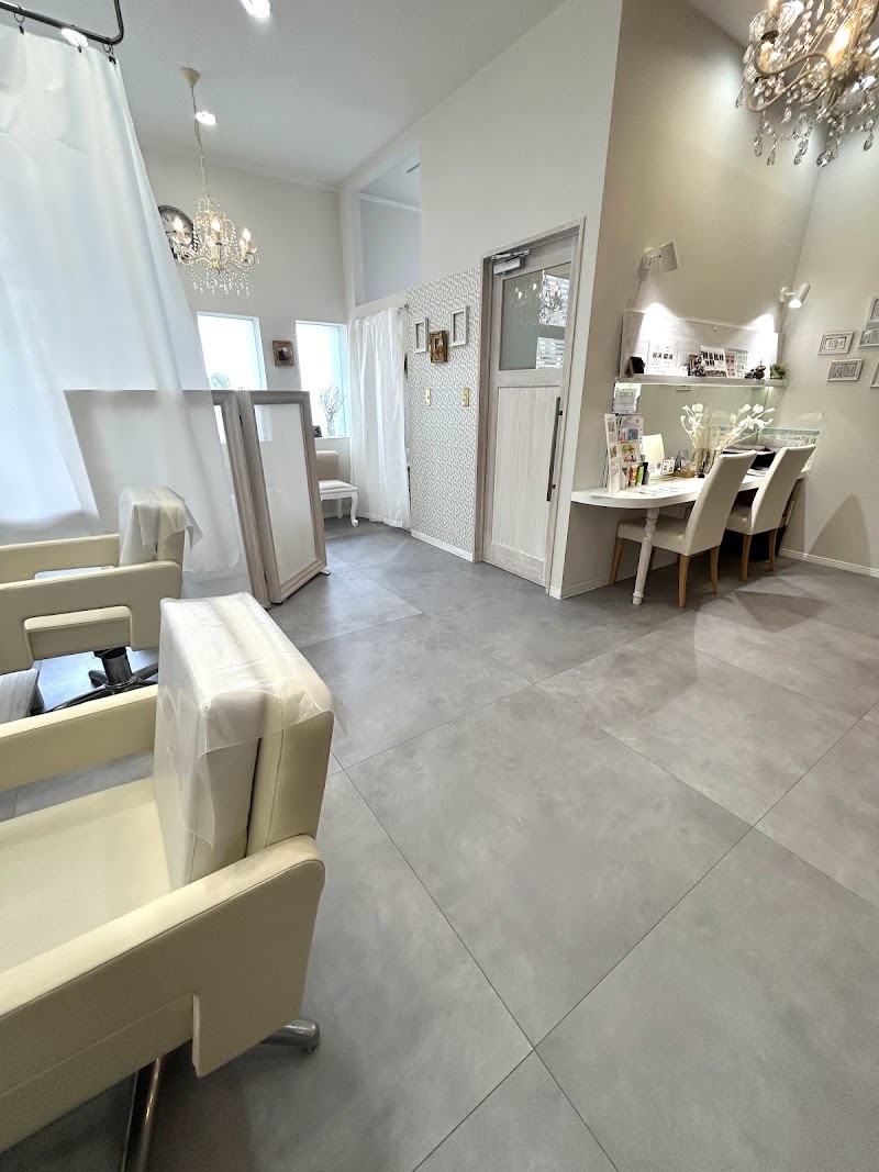 Aribio Nail & Esthe Yonago City - Day Spa in Yonago City