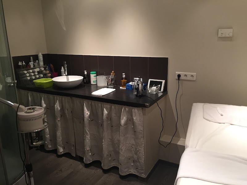 Arômes et Bien Être Mouans-Sartoux - Day Spa in Mouans-Sartoux