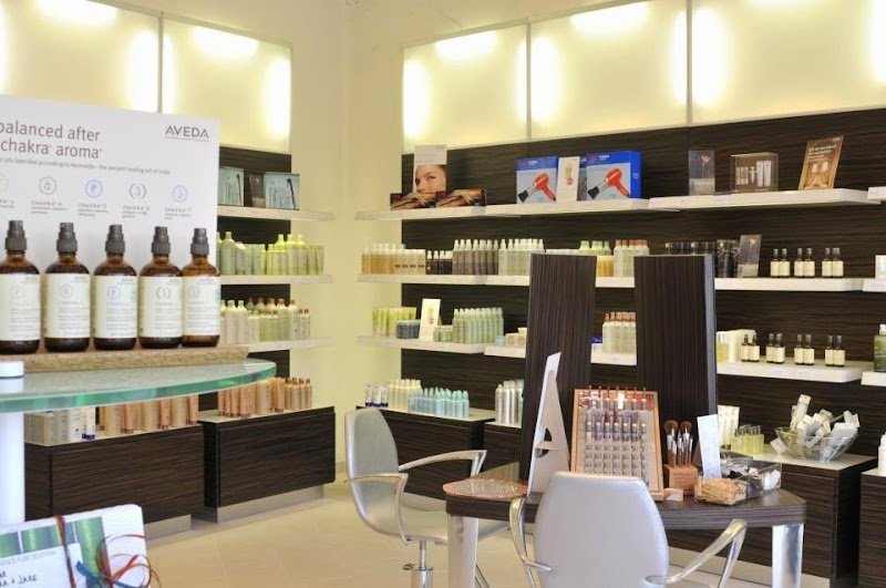 Asha Salon Spa Rockford - Day Spa in Rockford