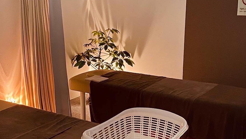 Ashi Karada Matsuyama Chuo-dori Branch [Massage, Foot Reflexology, Aromatherapy] Matsuyama City - Day Spa in Matsuyama City