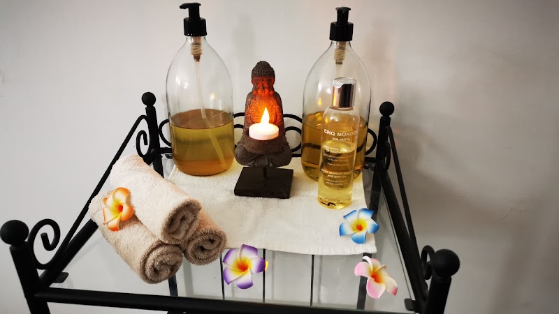 Aude Chauvelier, Massages, soins énergétiques et esthétique. Chamonix - Day Spa in Chamonix