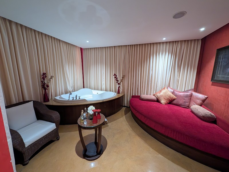 Aura Spa Chennai - Medical Spa in Chennai