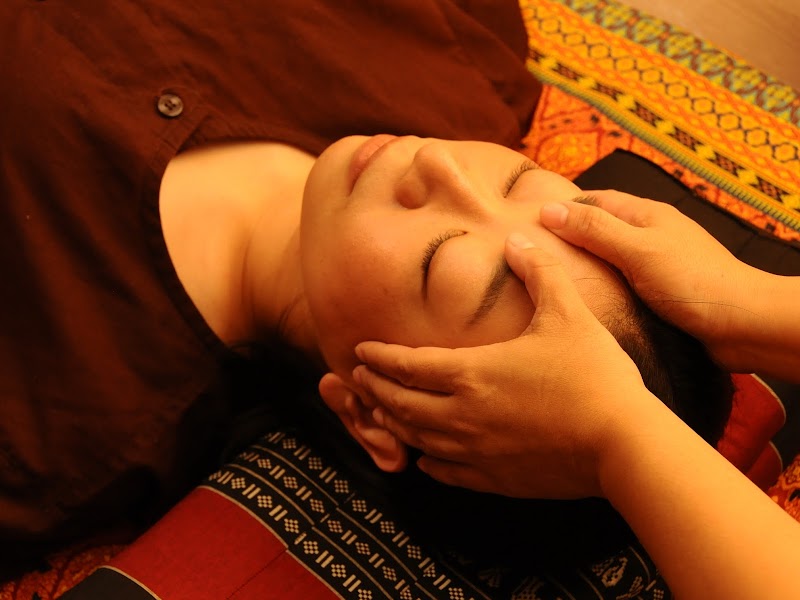 Authentic Massage Morimori Kobe City Chuo Ward - Day Spa in Kobe City Chuo Ward