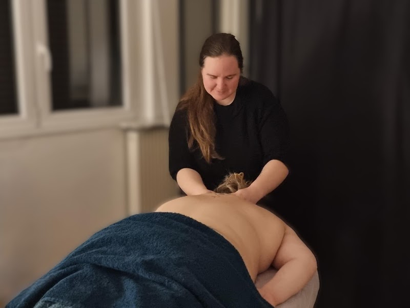 Azalée Massage Grand-Charmont - Wellness Retreat in Grand-Charmont