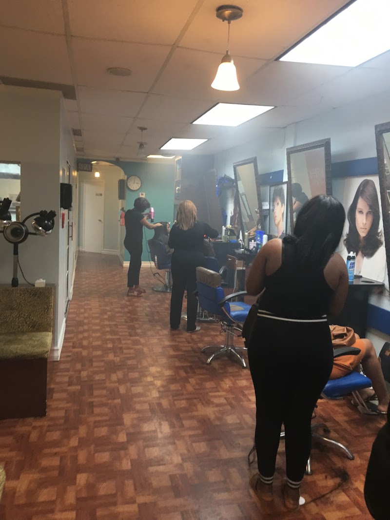Azul Beauty Salon And Spa St. Thomas