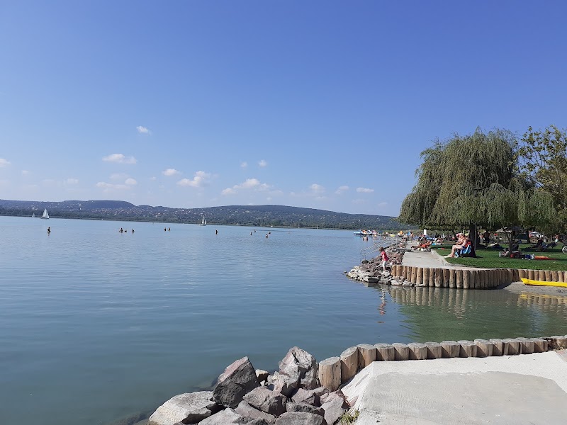Balatonfuzfo Fovenyfurdo Strand Balatonfűzfő - Day Spa in Balatonfűzfő