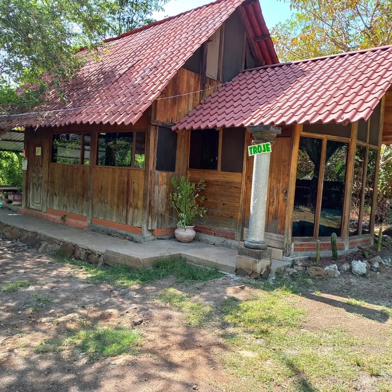 Balneario de Aguas Termales (Kauar Tikuri) ,Nuevo Urecho Mich. - Day Spa in Nuevo Urecho