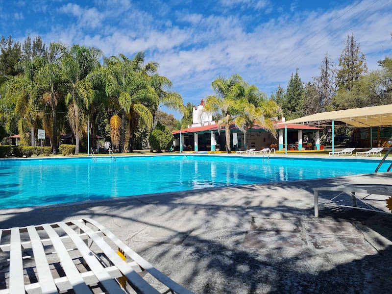 Balneario Girasoles Purísima del Rincón - Day Spa in Purísima del Rincón