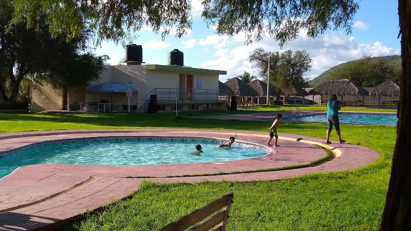 Balneario Público 5ta. Estación Cerro de San Pedro - Day Spa in Cerro de San Pedro