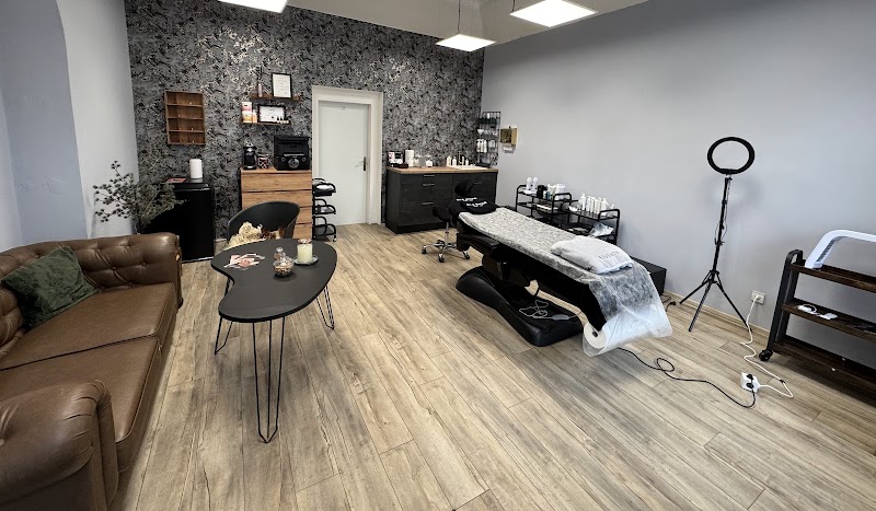 Beauty & Brow Bar Ústí nad Labem - Day Spa in Ústí nad Labem
