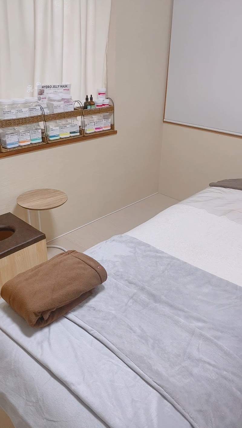 Beauty By Sofie Kitanakagusuku Village, Nakagami District - Day Spa in Kitanakagusuku Village, Nakagami District