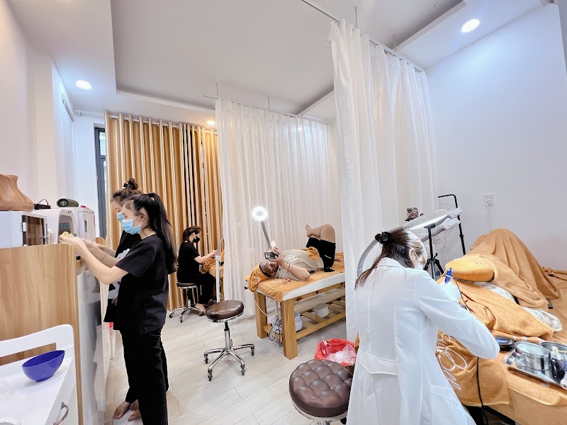 Bee Beauty Điều Trị Mụn Rỗ Quận Phú Nhuận - Day Spa in Quận Phú Nhuận