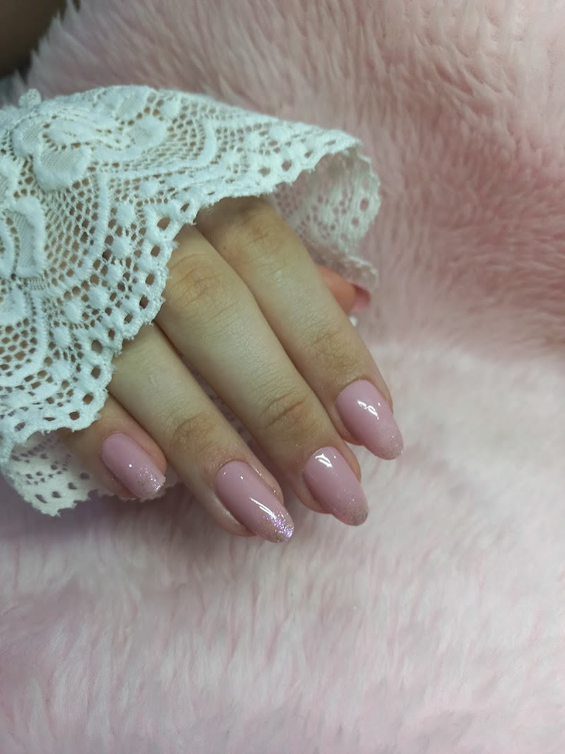 Bia Ateliê das Unhas Caçapava - Day Spa in Caçapava