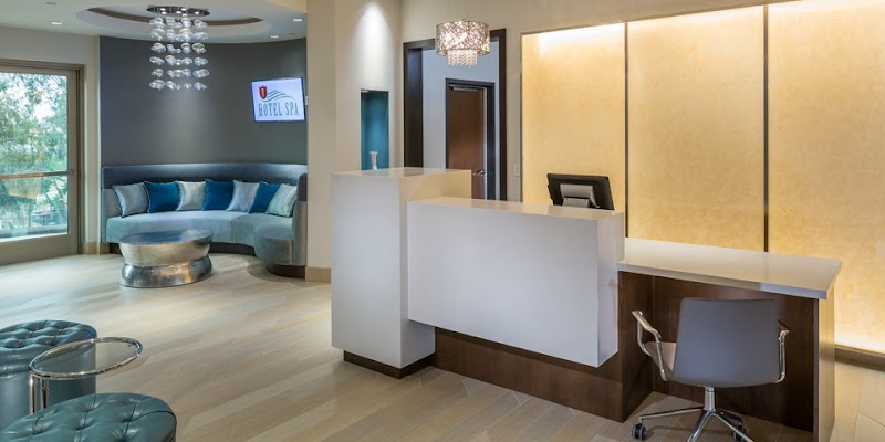 Bike Hotel Spa Bell Gardens - Hotel Spa in Bell Gardens