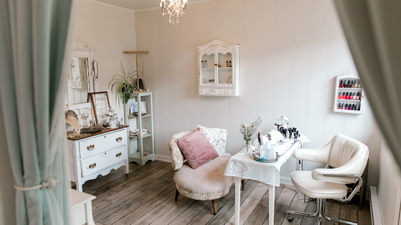 Bloom Esthetics Smithers - Day Spa in Smithers