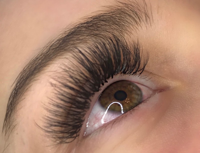 Blushed Airbrush Makeup and Tanning Moorhead - Day Spa in Moorhead