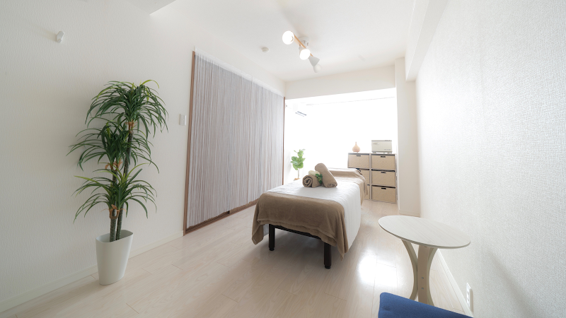 Body and Face Distortion Improvement Salon Orchid Kita Ward, Osaka - Day Spa in Kita Ward, Osaka