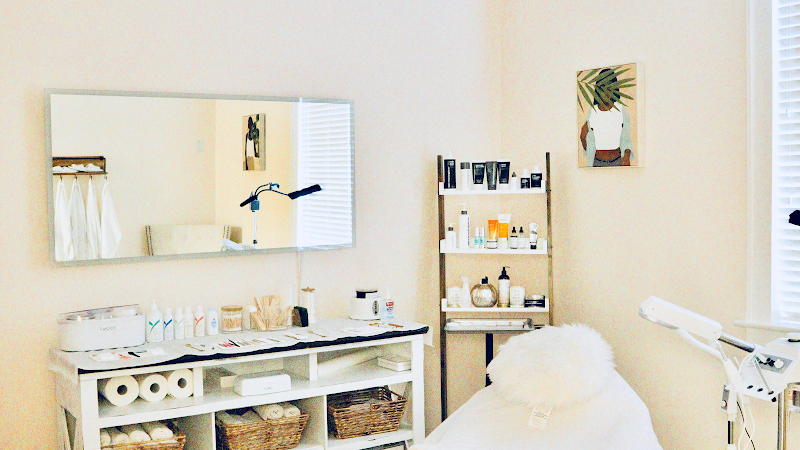 Botanical Nail and Skin Studio New Orleans - Day Spa in New Orleans