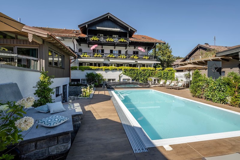 Boutique Hotel Relais Chalet Wilhelmy Tegernsee - Hotel Spa in Tegernsee