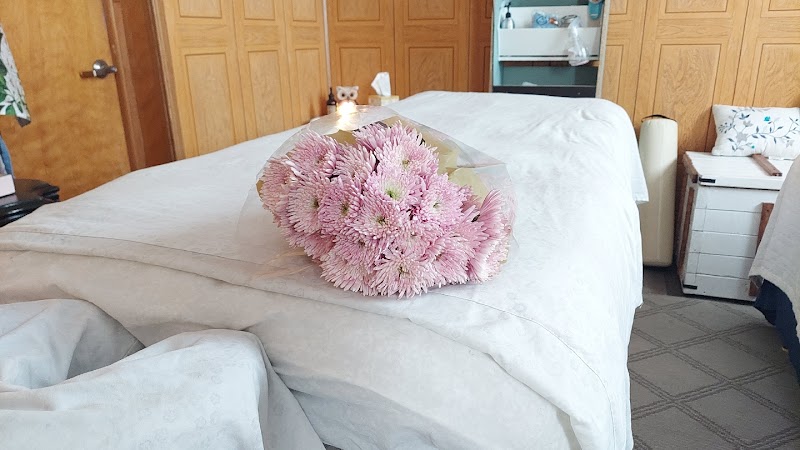 Breathe Beauty Bar Detroit - Day Spa in Detroit