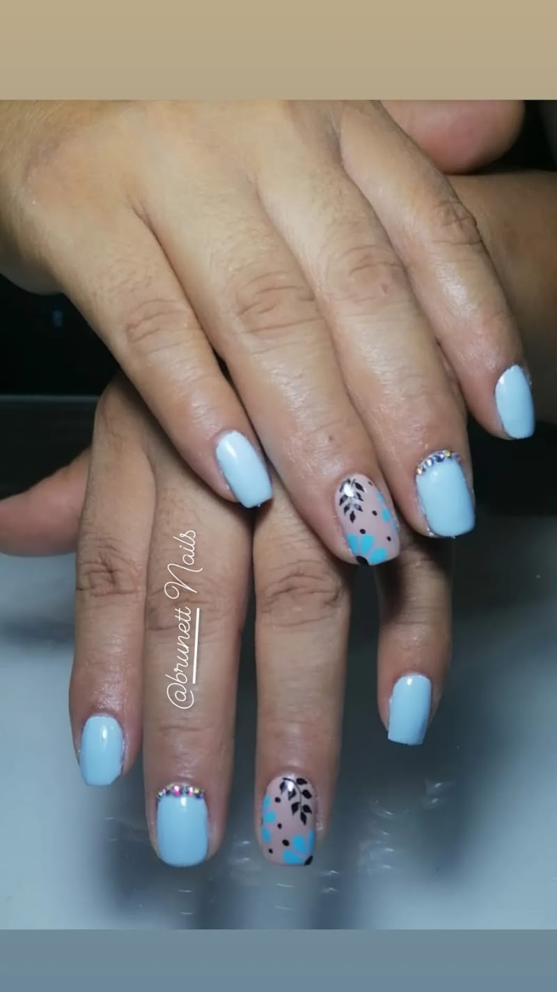 Tambopata brunett nails - Day Spa in Tambopata