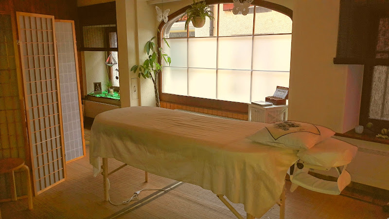 Bulle de Bien-Etre Chantal Delacombaz Ollon - Day Spa in Ollon